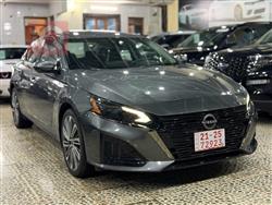 نيسان ألتيما